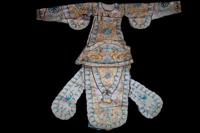 Ancien costume traditionnels de Théâtre Chinois - Tunique d’Opéra Impériale Blanc et Bleu aux Dragons Dorés Ancien costume traditionnels de Théâtre Chinois - Tunique d’Opéra Impériale Blanc et Bleu aux Dragons Dorés