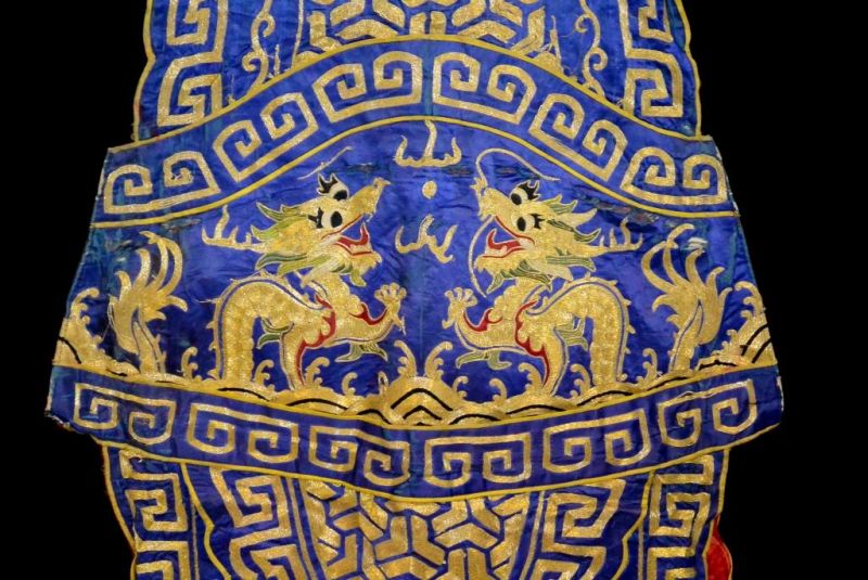 Alte chinesische Theater-Kostüm Alte Theater-Kostüm - Blauer und goldener Drache 3