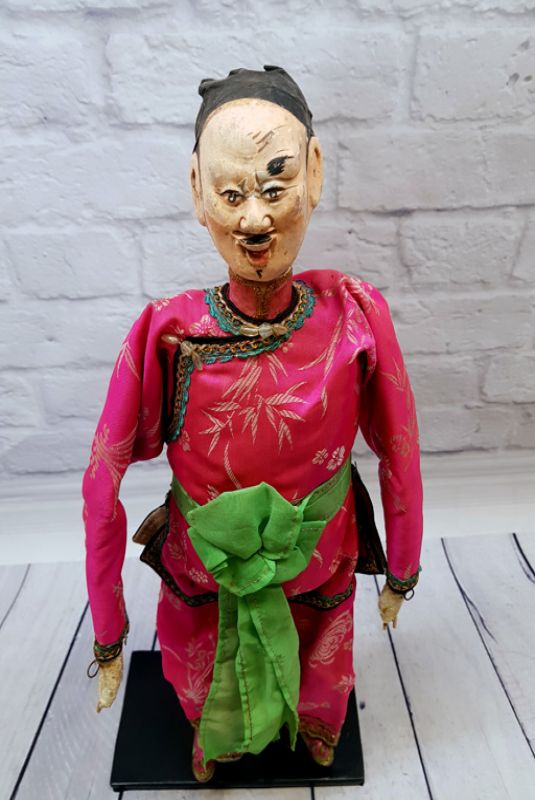 Alte chinesische Theater-Marionette - Fujian-Provinz - Mann / Rosa und Grünes Seidenkostüm 2