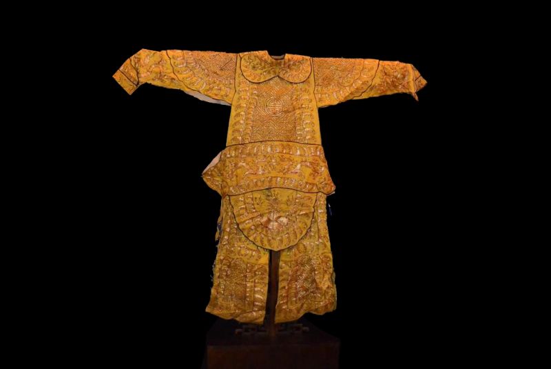 Ancient Chinese Theater Costume Yellow and Gold 4