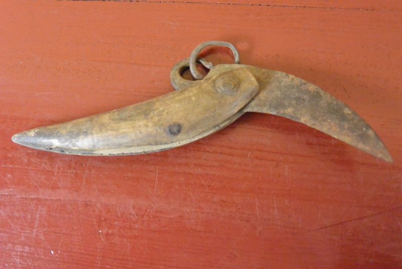 Antike Chinesische Messer Holz und Metall 2