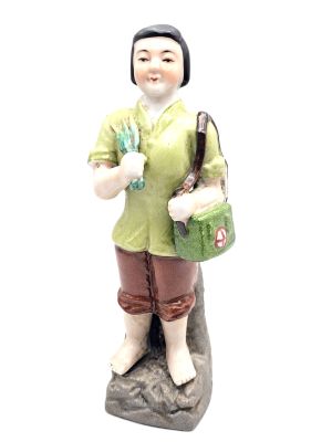 Biscuit de Porcelaine - Statue Céramique - Révolution culturelle - La jeune infirmière