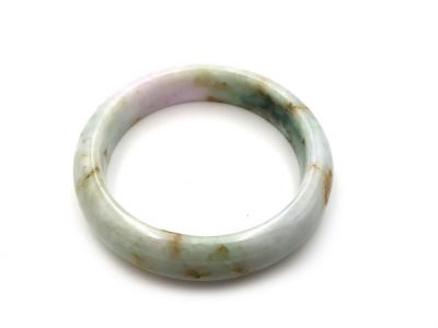 Bracelet en Jade - Jonc en Jade catégorie A - Avec Certificat - Vert et blanc avec des reflets Bracelet en Jade - Jonc en Jade catégorie A - Avec Certificat - Vert et blanc avec des reflets