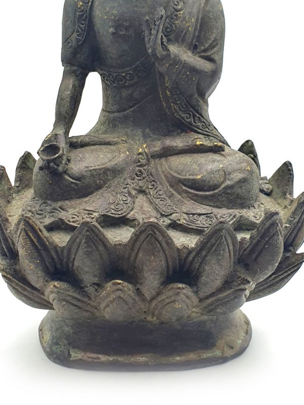 Bronze Statue Buddha auf einer Lotusblume 3