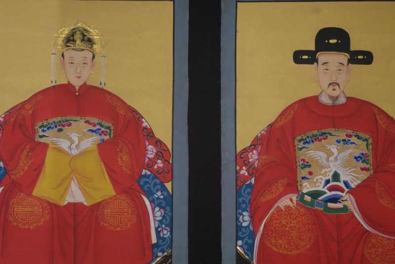 Chinesische Ahnenportraits Qing Dynastie Hellrot 2