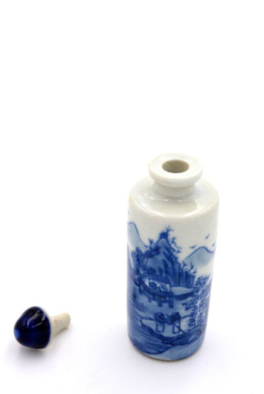 Chinesische Porzellan Schnupftabakflasche - Weiß und Blau - Landschaft 6 4