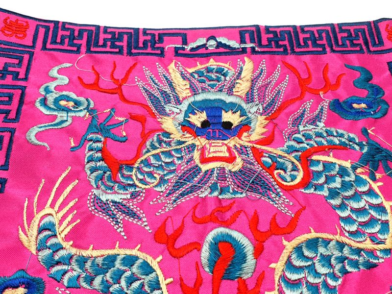 Chinesische Stickerei - Quadratischer Vorfahre - Emblem - rosa - Drache 2