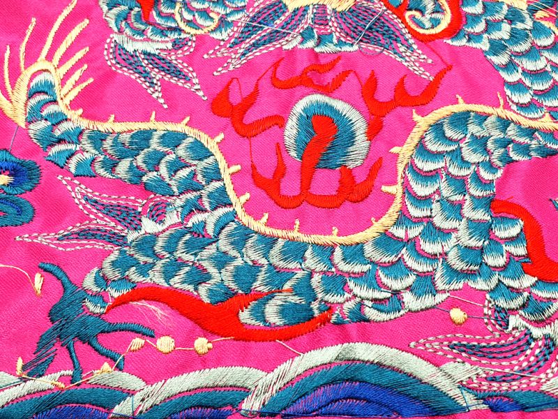 Chinesische Stickerei - Quadratischer Vorfahre - Emblem - rosa - Drache 3