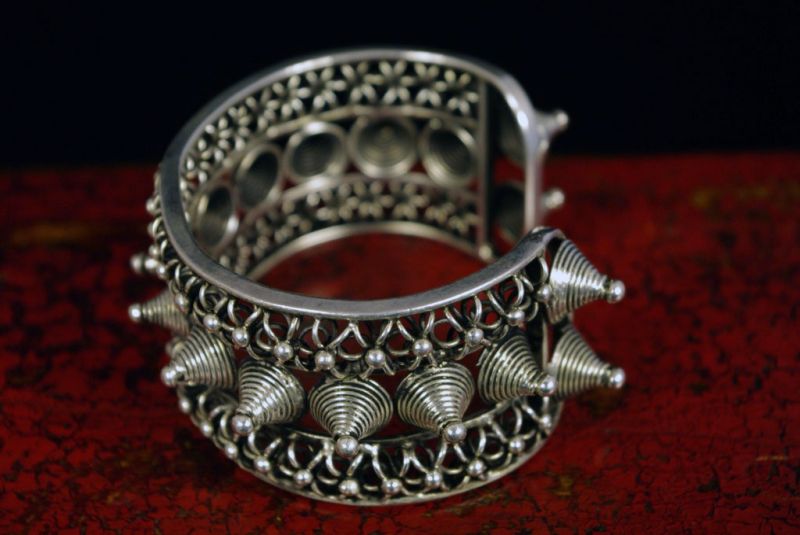 Ethnische Armbänder Spikes 4