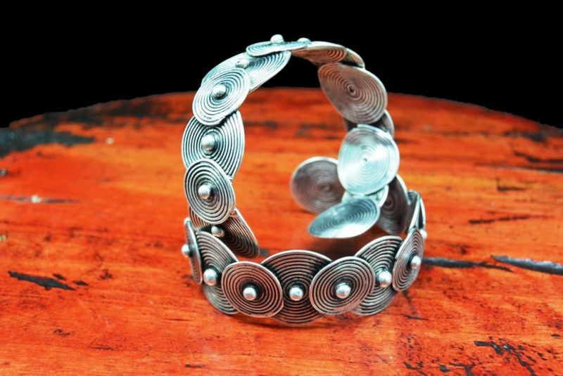 Ethnische Armbänder Spiral 2