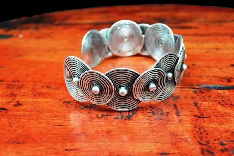 Ethnische Armbänder Spiral 5