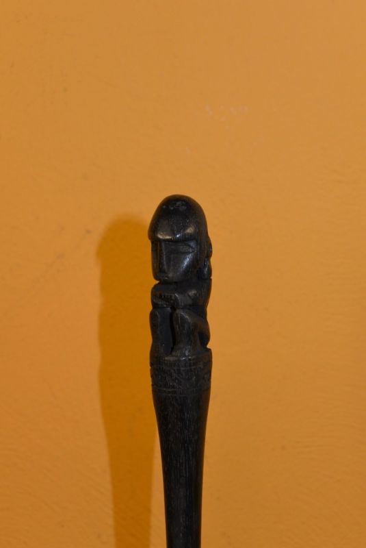 Indonesische Statue Holz Haarnadel 2