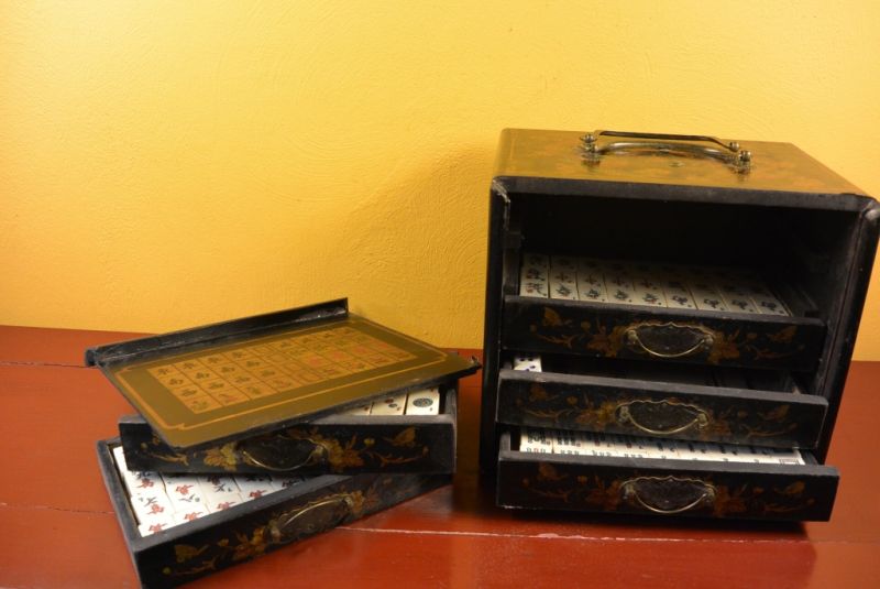 Cliquez sur la vignette pour agrandir et survolez la photo pour zoomer Jeu de Mahjong Chinois Noir 2