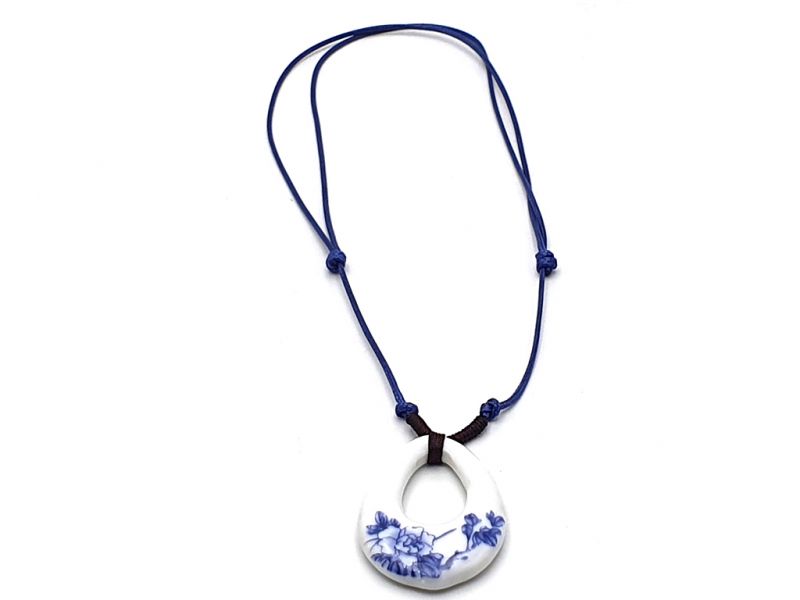 Keramik Schmuck Weiß und Blau Kollektion - Halskette - Blumen 2