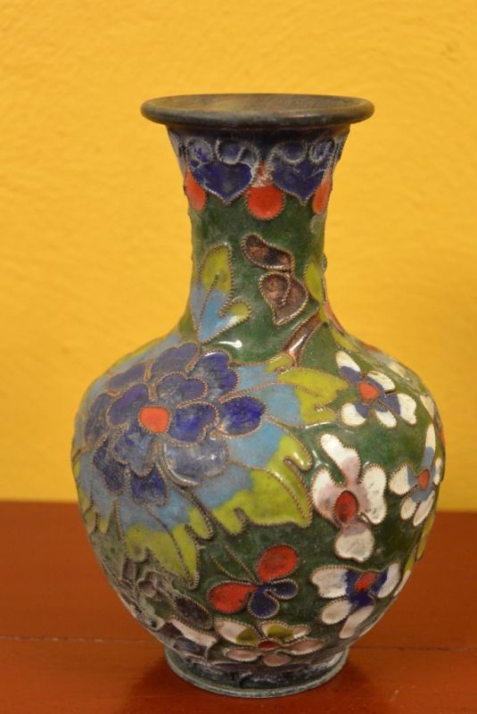 Kleine Chinesische Vase in Cloisonné Grün Blumen 3