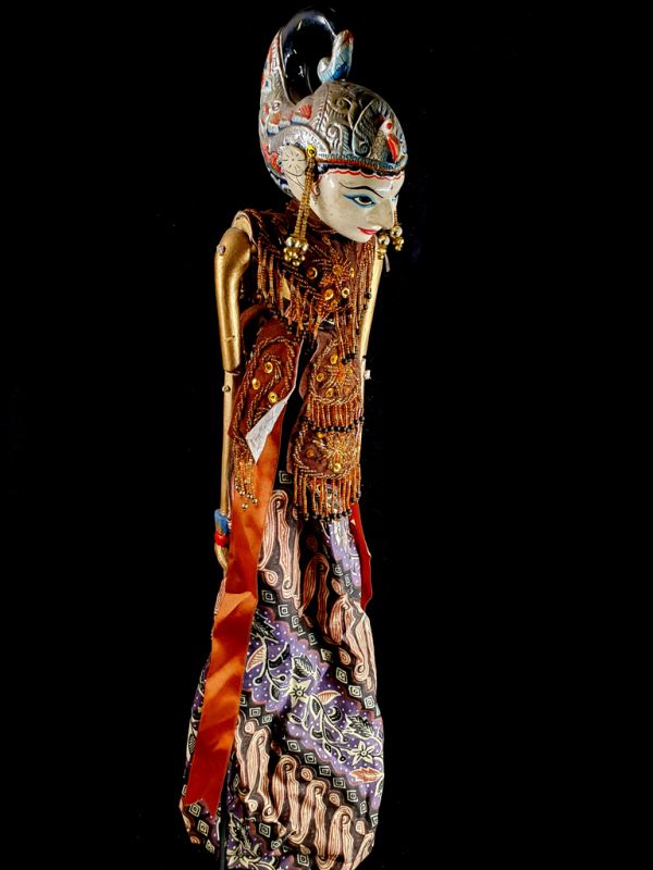 Marioneta Indonesia Wayang Golek YUDISTIRA 1