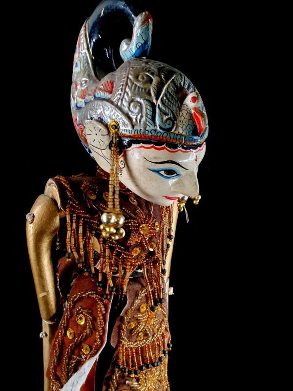 Marioneta Indonesia Wayang Golek YUDISTIRA 2