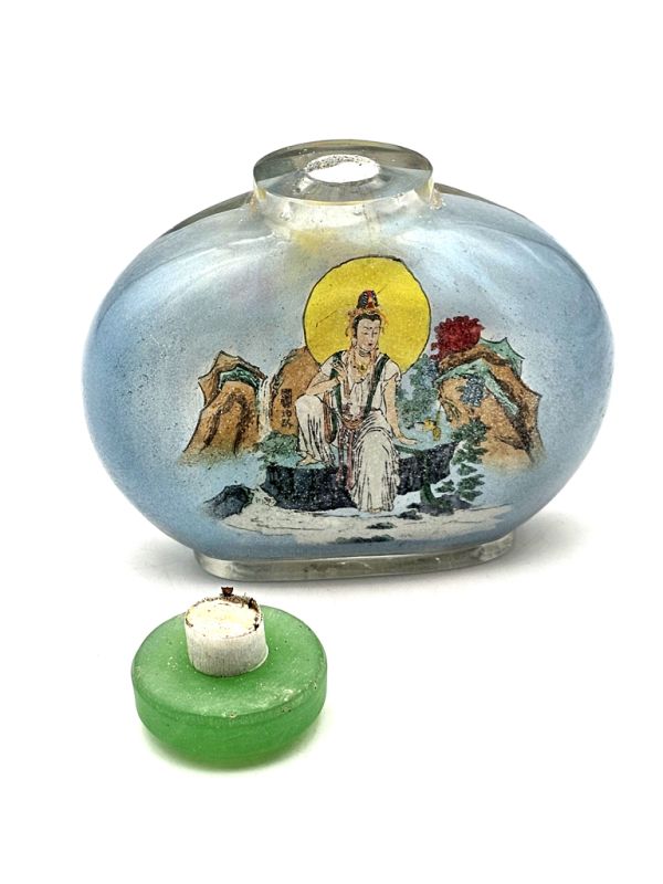 Old Chinese Glass Snuff Bottle - Goddess Guanyin 3