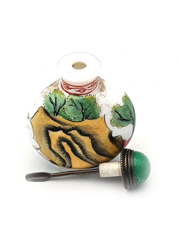 Old Chinese snuff bottle - Blown glass - The house and the mountain 4