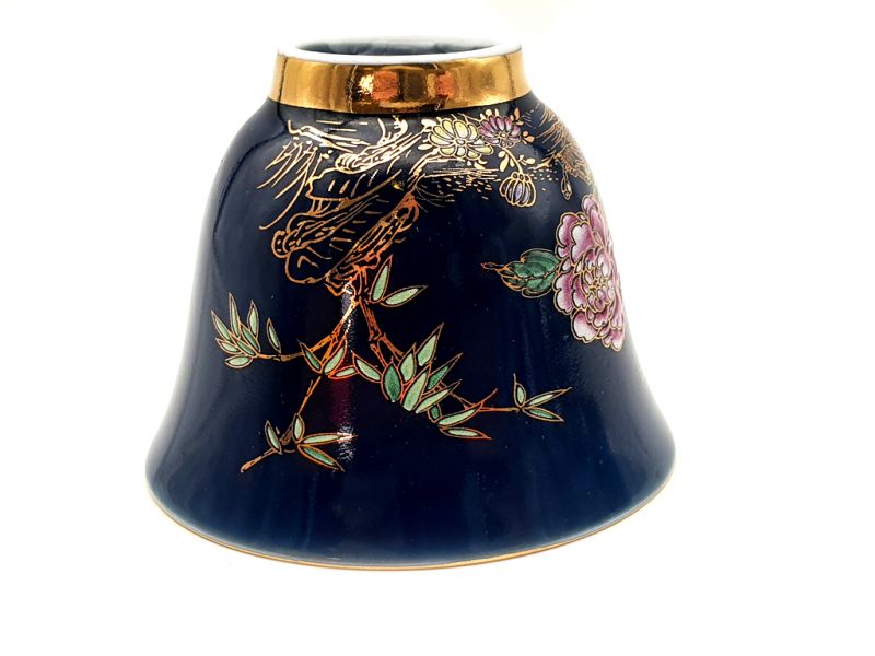 Cliquez sur la vignette pour agrandir et survolez la photo pour zoomer Petit Bol ou verre Chinois en Porcelaine Noir et doré - Oiseaux et fleurs 4