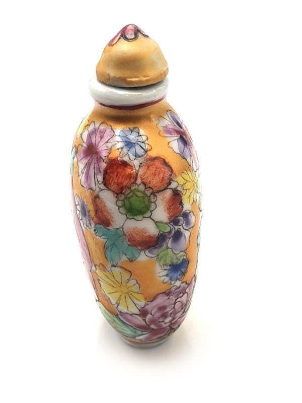 Porzellan Schnupftabakflasche Bunte Blumen 9 2