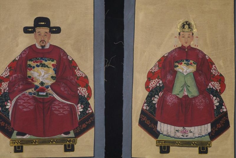 Qing Kleine Ahnenpaare und Kaiser Malerei Bordeauxrot 2