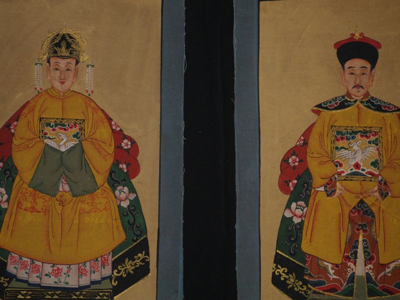 Small Chinese ancestors couple - Chinese Oil Painting - Imperial Yellow 2