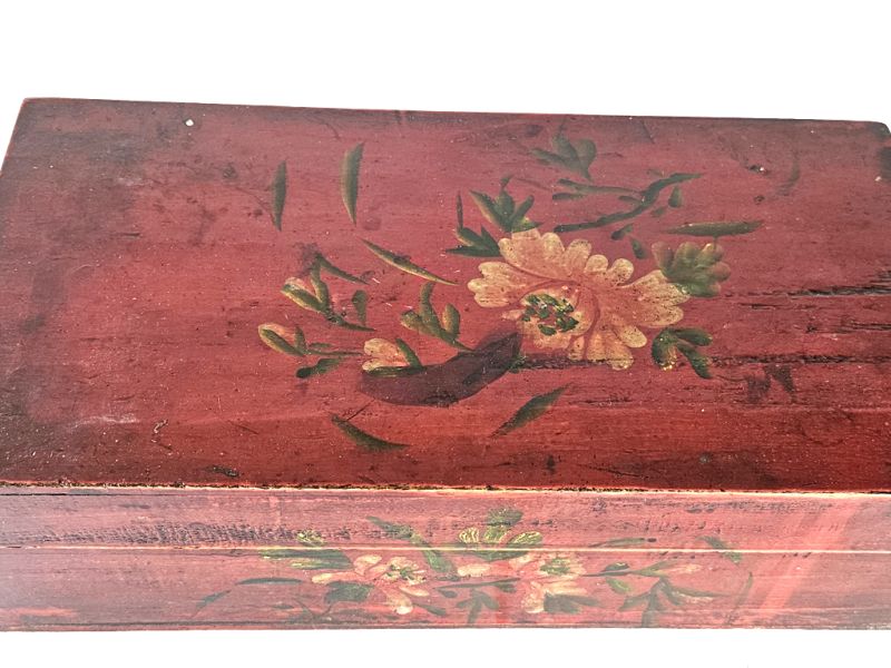 Traditional Chinese Red Wooden Chest - Painted Flowers 4