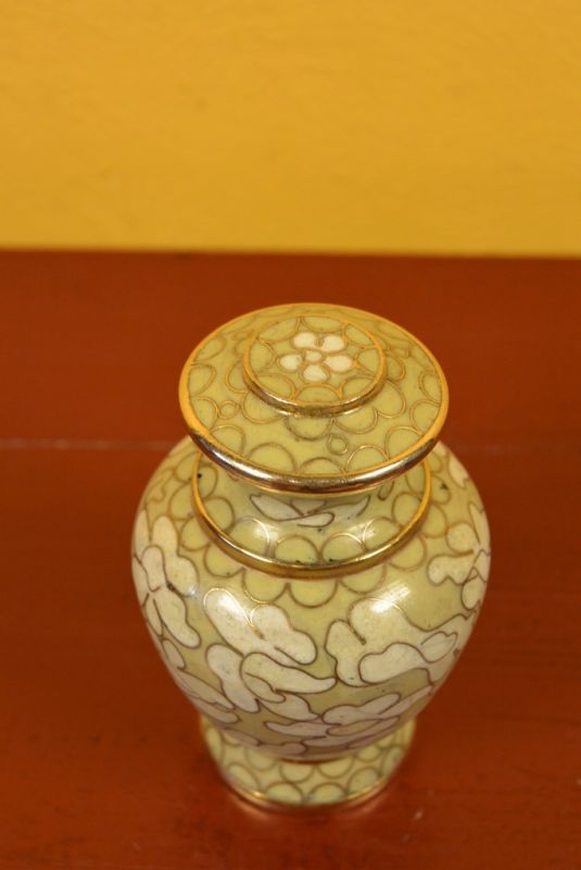 Vase oder Gefäß in Cloisonné Gelb Beige 3