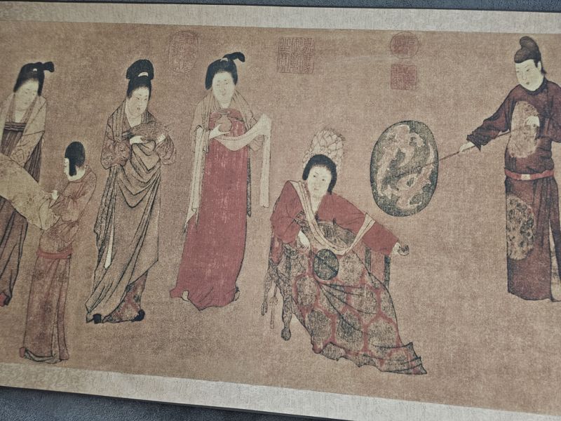 Very Large Chinese Kakemono Painting Lady With Servants (or Lady With Fan - Zhou Fang 5