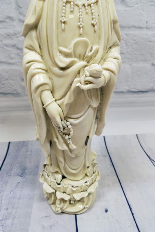 Weiße chinesische Statue - Porzellan Dehua - Göttin GuanYin 3